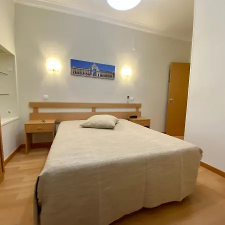 Paradouro 4* Лиссабон